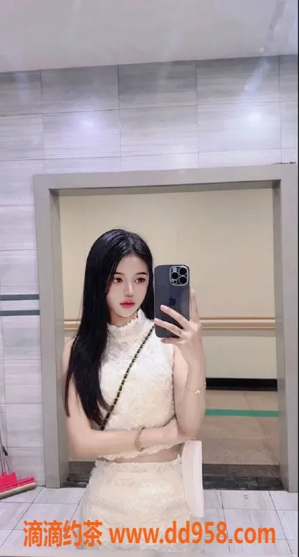 温州楼凤-鹿城小福星，160cm身材，800元起服务