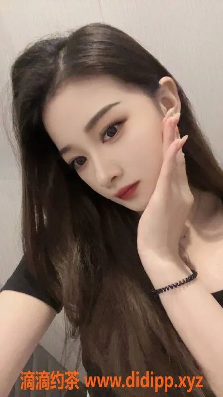 杭州楼凤-滨江魅力小姐，清新可人陪你度过美好时光