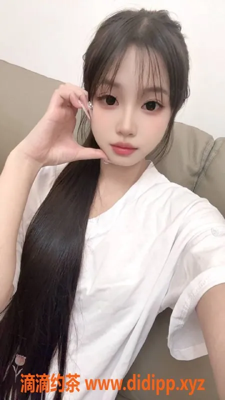 中山楼凤-19岁雨桐，36B胸围，石岐优质服务