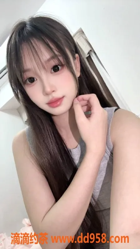 中山楼凤-19岁雨桐，36B胸围，石岐优质服务