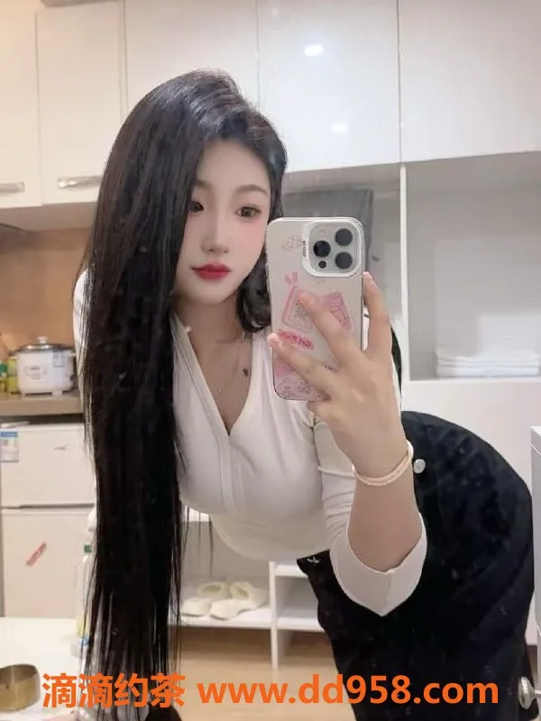 温州楼凤-鹿城可乐：170cm嫩妹，D奶女友服务，仅需700元