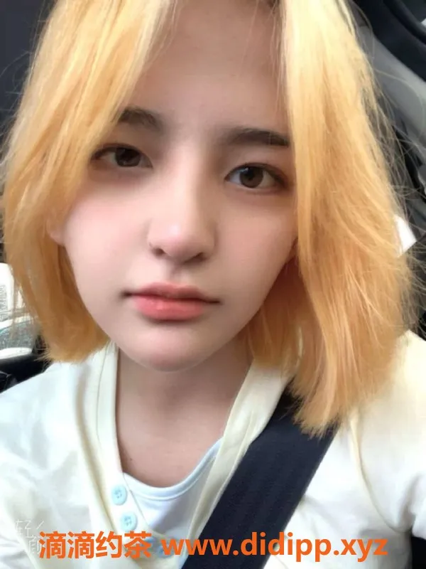 中山楼凤-古镇18岁苏苏，E罩杯超值服务