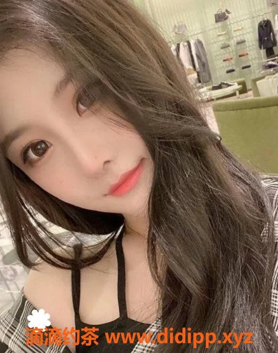 常州楼凤-武进御姐老板娘，身高165，课费800