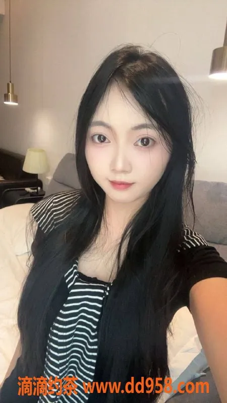 中山楼凤-19岁佳宝，石岐地区34C胸围，服务优质，课时700元