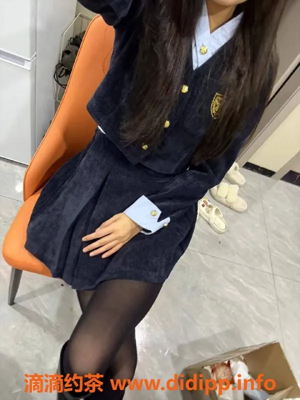 温州楼凤-瓯北玛莎，168身高C罩杯，情趣服务多，40分钟7米