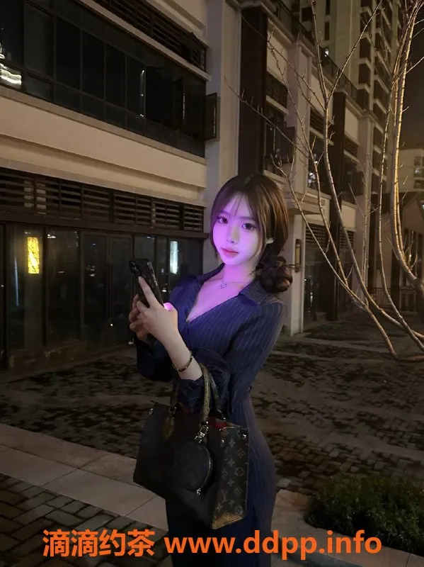 常州楼凤-常州金坛22岁朵娅，身高163，课费800P