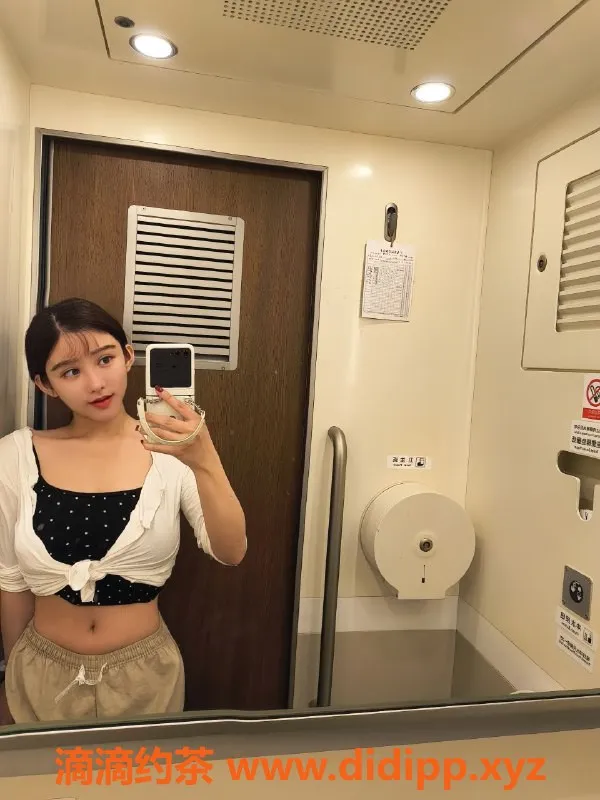 中山楼凤-西区小景甜，23岁D罩杯，服务一流