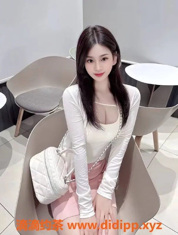 北京楼凤资源信息,丰台粉粉，气质丝袜魅力🔥，超值服务7张p仅需12张pp