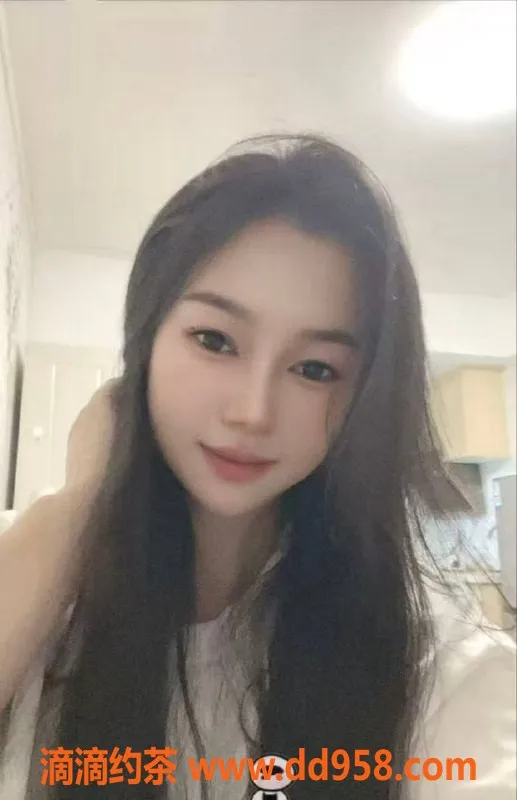 中山楼凤-石岐姗姗28岁 36C胸围 课时实惠