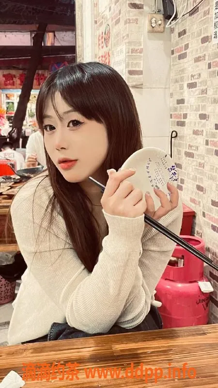 南通楼凤-崇川区咪咪，身材火辣，价格诱人