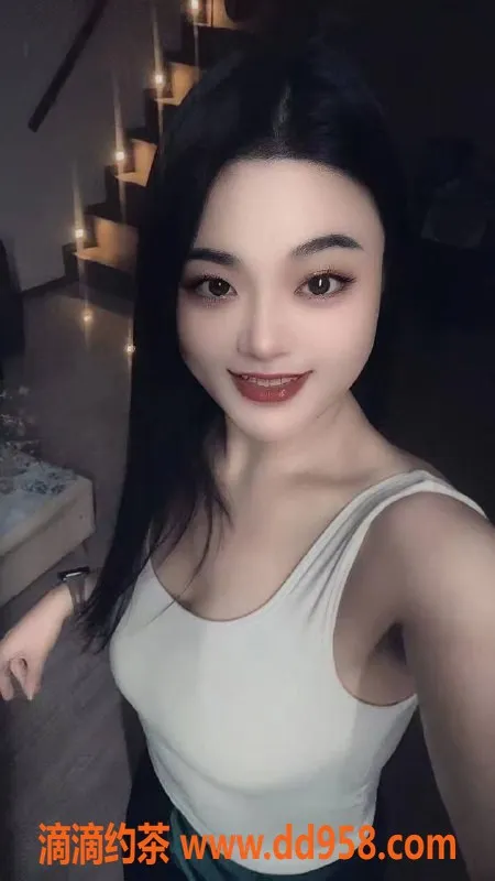 南通楼凤-通州银杏，服务超赞的巨胸美女