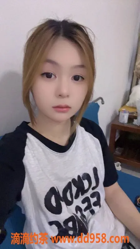 惠州楼凤资源信息,仲恺花花，9分颜值，C杯嫩妹，5星推荐