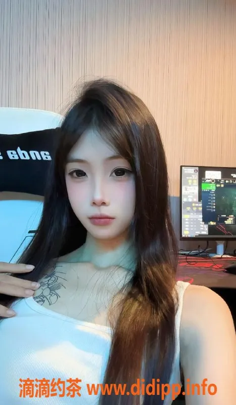 湛江楼凤-18岁灯灯，身高162，温馨陪洗服务800元