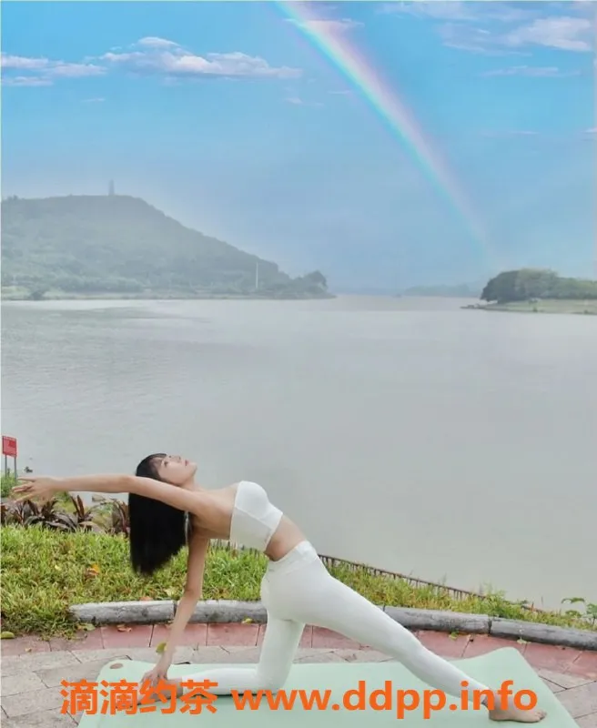 上海楼凤-徐汇小瓶子，170大长腿真C妹子，1300元服务