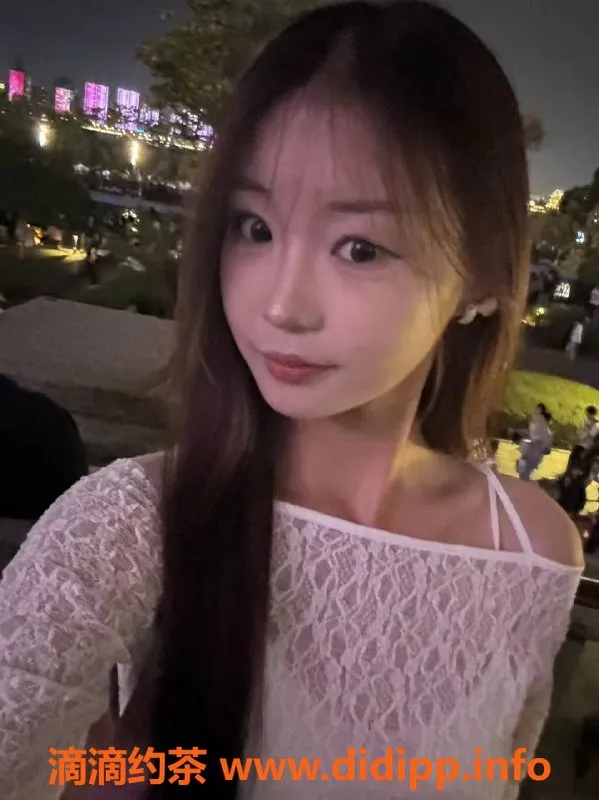 常州楼凤-常州小白，20岁，163高，88斤，600起