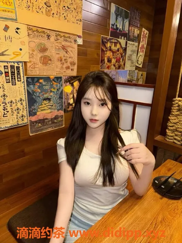 常州楼凤-常州汉堡22岁170cm，胸围C，800元快感等你来体验！