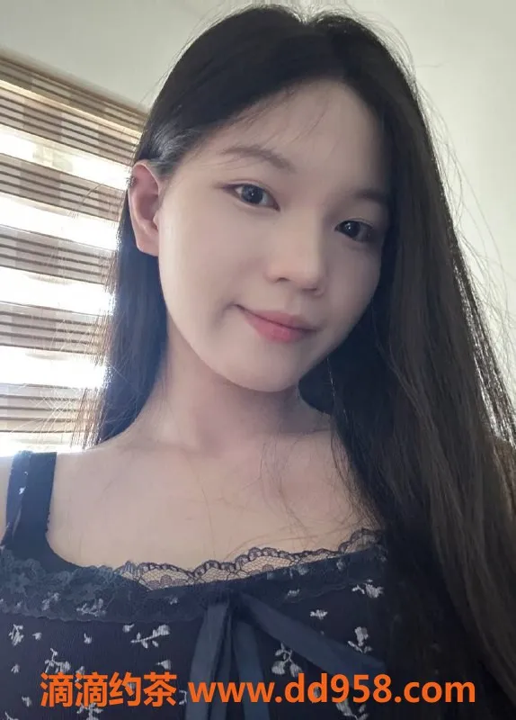 惠州楼凤-惠阳馨儿，160cm 90斤 19岁 热情服务