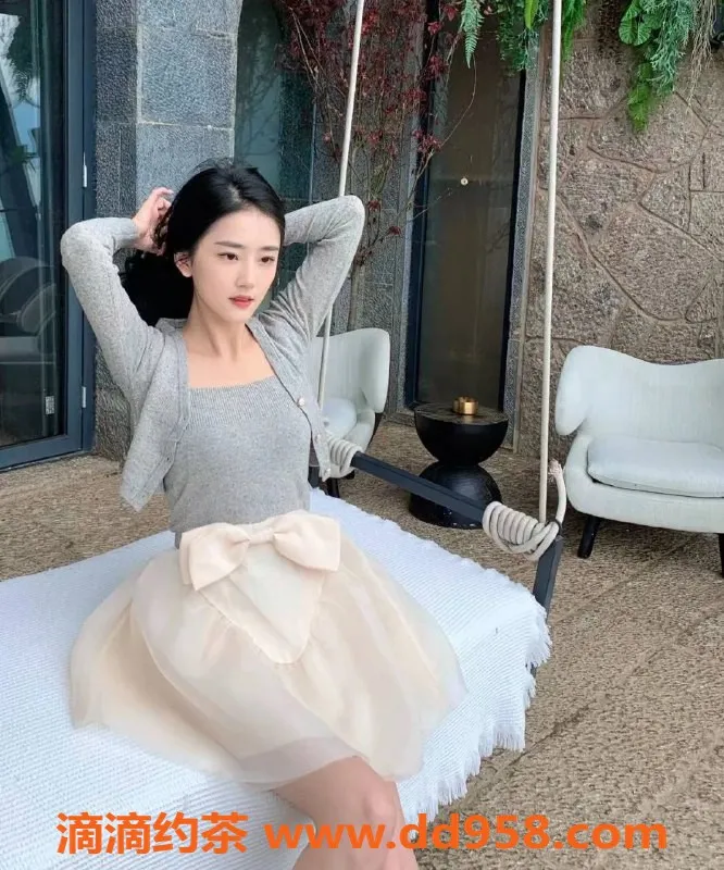 南通楼凤-晚晚，20岁161cm身高，C罩杯性感美女