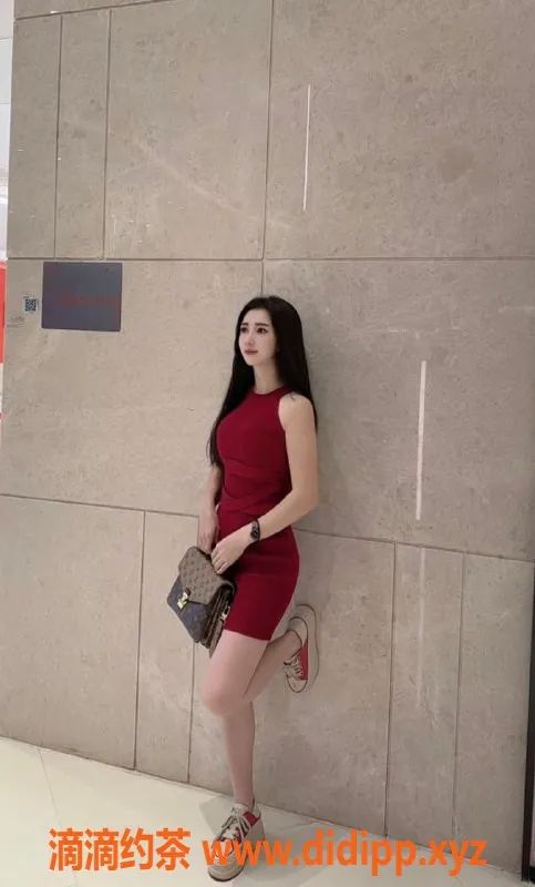 湛江楼凤-湛江潘金莲，25岁陪洗服务，胸C+