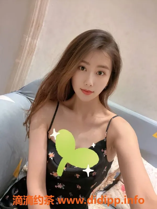 惠州楼凤-大亚湾小禾，25岁制服丝袜服务