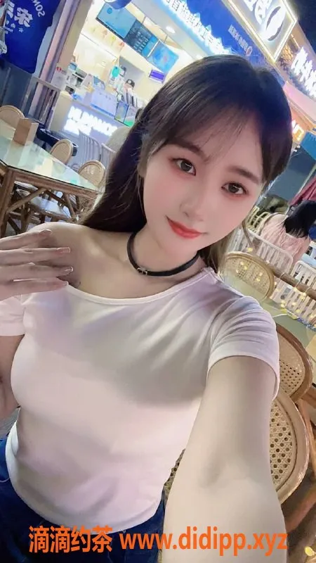 广州楼凤-白云童童，700元洗吹做服务，视频验证过！