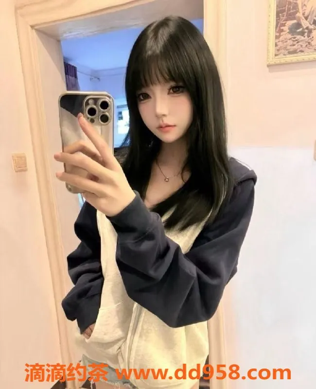 常州楼凤-常州小柔：20岁163cm，90斤C杯，800元服务