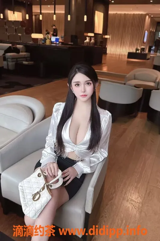 常州楼凤资源信息,武进湖塘鑫鑫，168高挑D胸嫩妹御姐来袭！