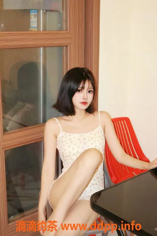 上海楼凤-普陀嫩妹默默，163CM 34B 43KG，800元起