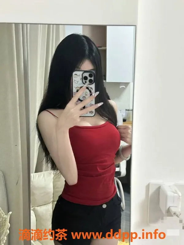 南通楼凤-崇川区万达的18岁雪生百合，160高94体重