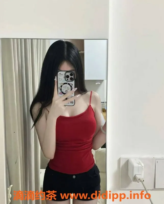 南通楼凤资源信息,崇川区万达的18岁雪生百合，160高94体重