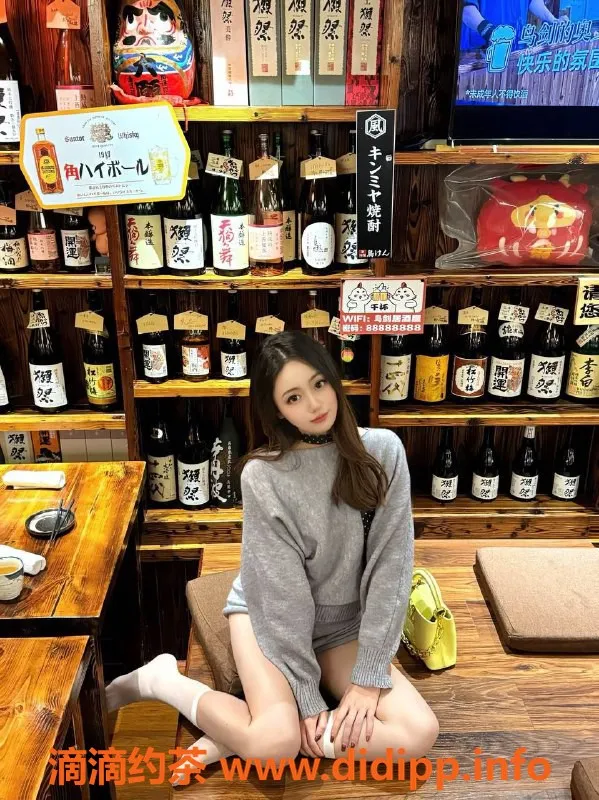 常州楼凤-常州珍珍，21岁165cm，胸围B，800P/月