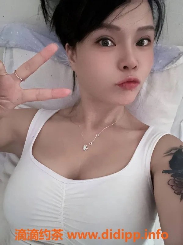 中山楼凤-古镇厌厌，162CM 50KG 巨乳公主切妹子