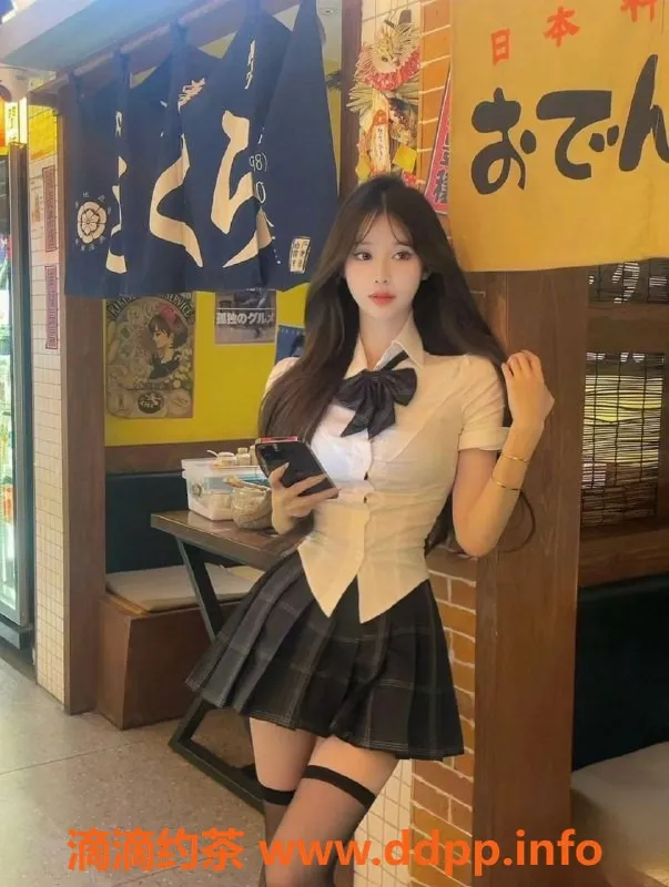 南通楼凤-崇川区鑫鑫，166cm，23岁魅力服务