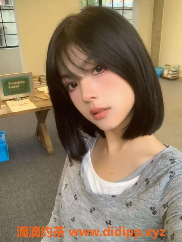 常州楼凤-常州小小蓝，22岁，96斤，身高162，600P/1200PP