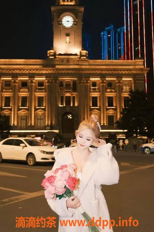 温州楼凤资源信息,温州小妮，19岁，160高，88-60，激情服务特惠