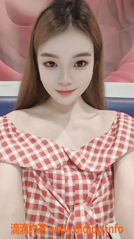 惠州楼凤-惠阳萱萱，28岁，163cm，95斤，C+胸，500p全套服务