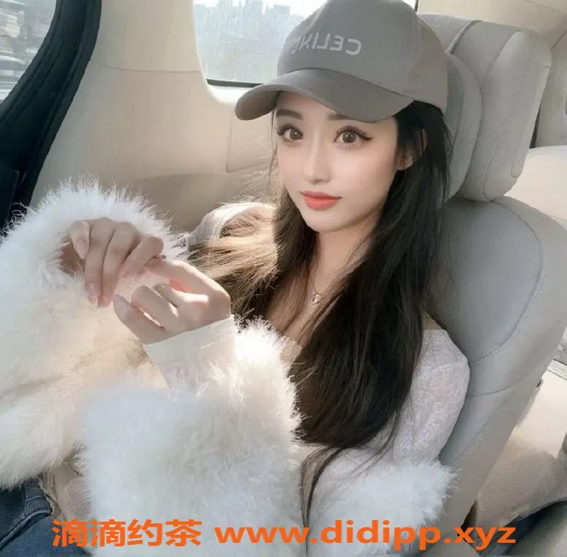 常州楼凤-常州兔兔，22岁165身高，600元起服务