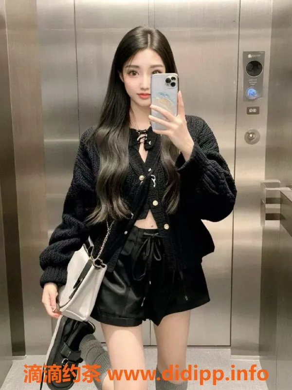 常州楼凤资源信息,常州兔兔，22岁165身高，600元起服务