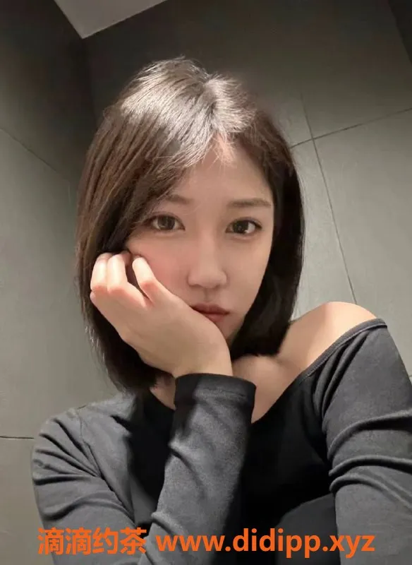 常州楼凤-常州钟楼区甜宝，20岁，165cm，C罩杯，800元起