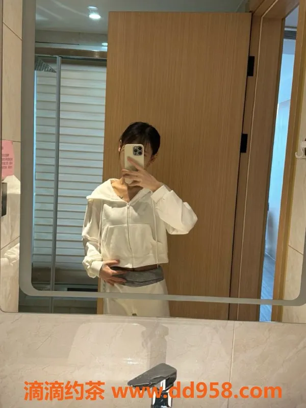 无锡楼凤-梁溪区小芙蓉，身材苗条只上门服务