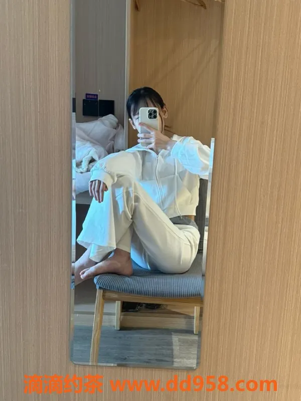 无锡楼凤-梁溪区小芙蓉，身材苗条只上门服务