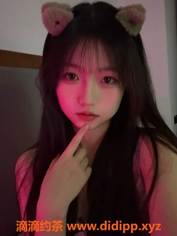 常州楼凤-常州兰兰，21岁165cm，胸围C，600元起