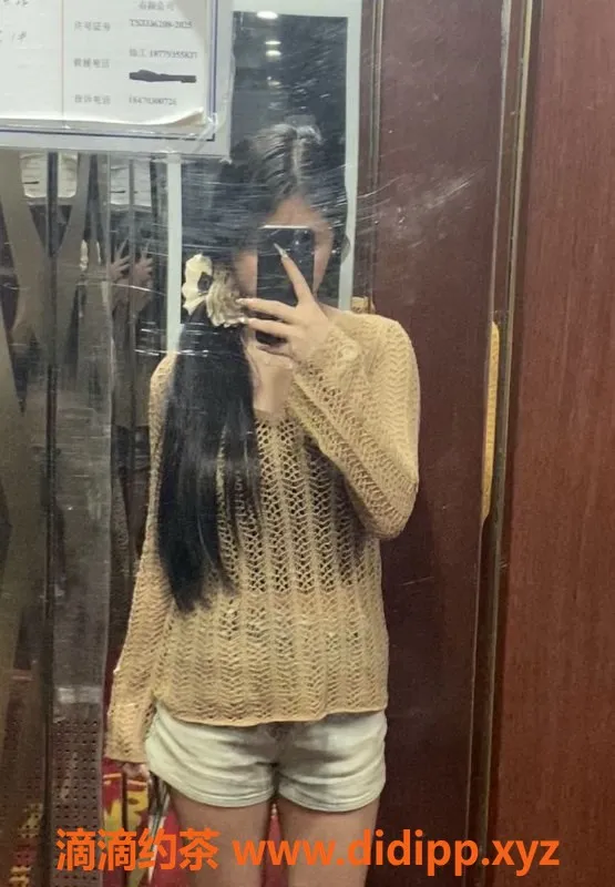 常州楼凤-新北小蛮，165cm嫩妹，700起陪浴服务