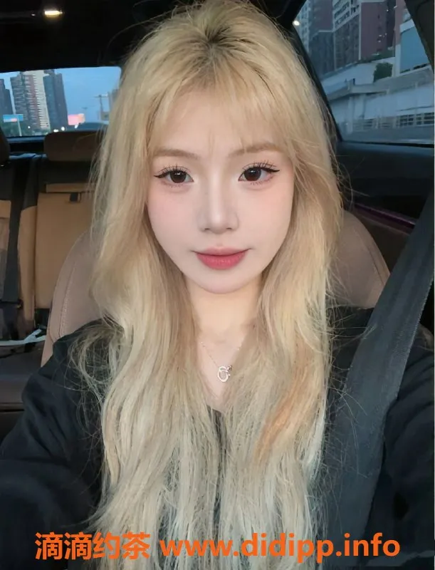 惠州楼凤-大亚湾语彤，161cm 90斤 20岁，600元服务