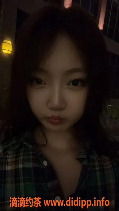 常州楼凤资源信息,常州小鱼 19岁 高170 体重110 胸围C 实惠服务