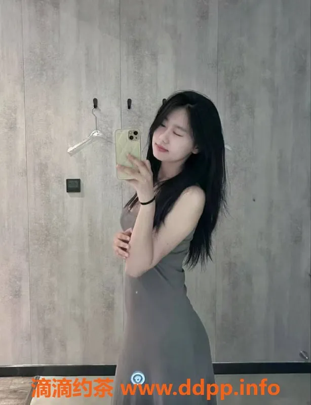 中山楼凤资源信息,中山西区火锅旁三位美眉，300起快餐超值体验