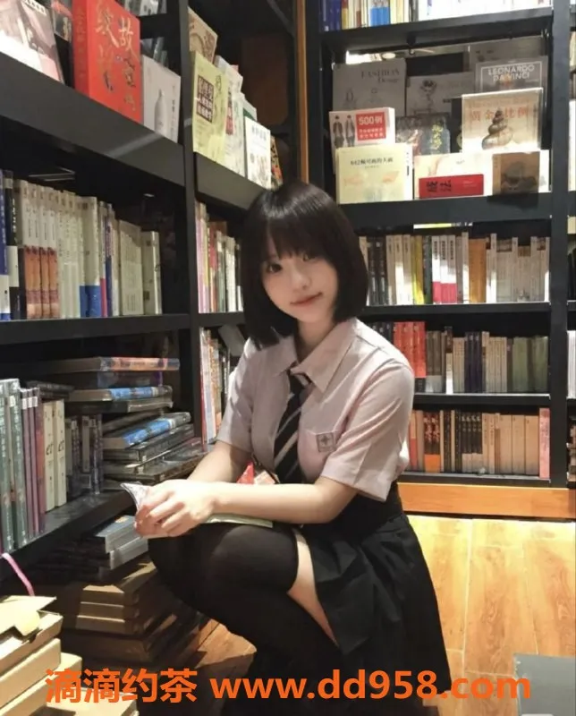 常州楼凤-常州小傲娇，20岁162cm，84斤服务到位