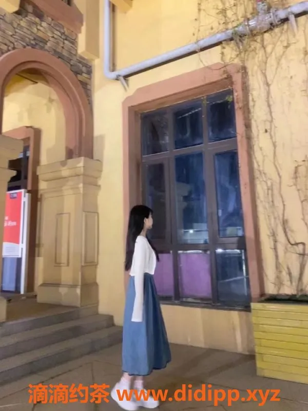 无锡楼凤资源信息,锡山绿地乐和城05萝莉，陪浴69无套