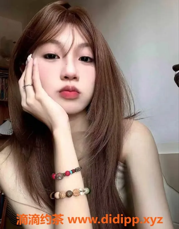 常州楼凤-溧阳嫩妹陪浴服务，身高160体重92