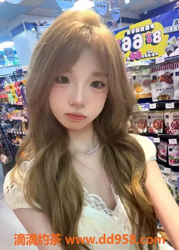 常州楼凤-溧阳嫩妹陪浴服务，身高160体重92